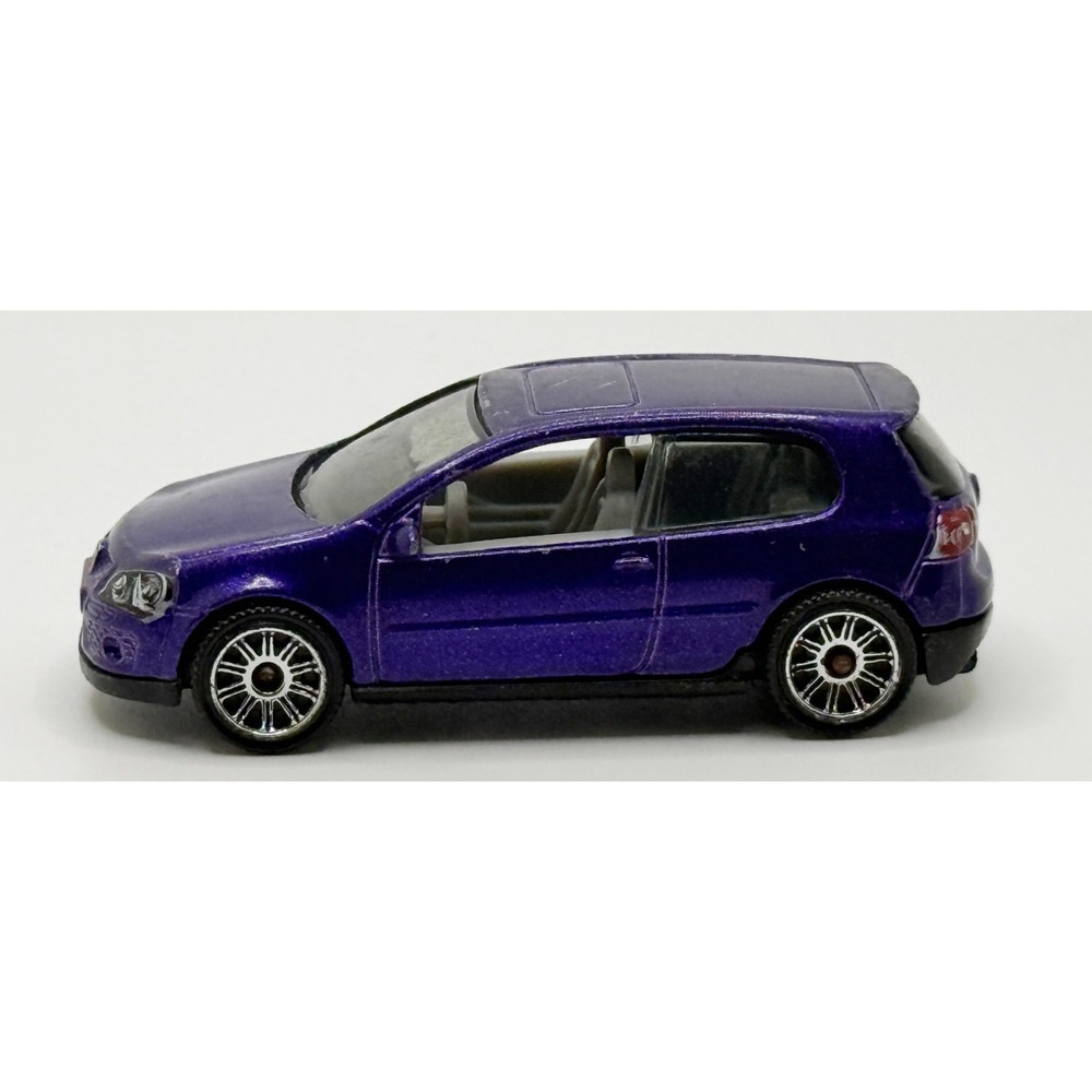 Matchbox Volkswagen Golf V GTI PURPLE‎ METALLIC 1:59 Thailand 2005